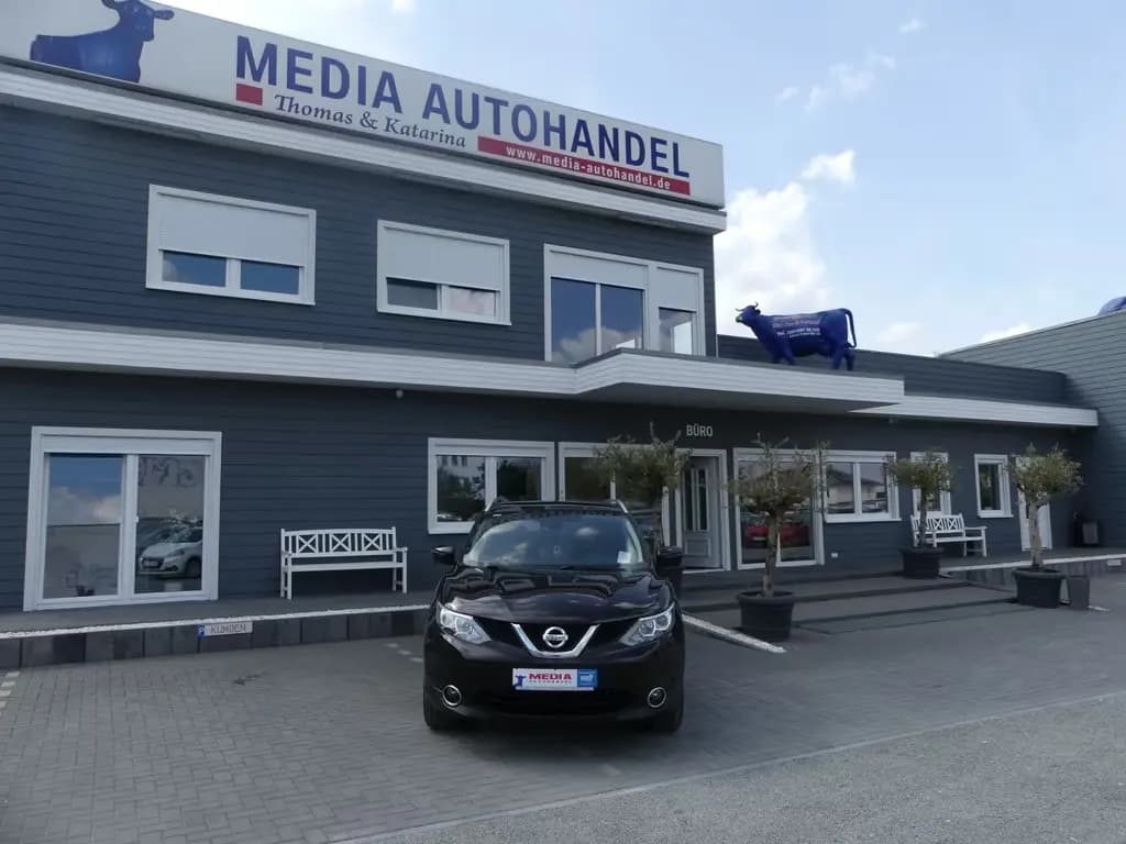 Main__Slider__Photo:Nissan Qashqai N-Connecta"1.HAND" 06/2016-0