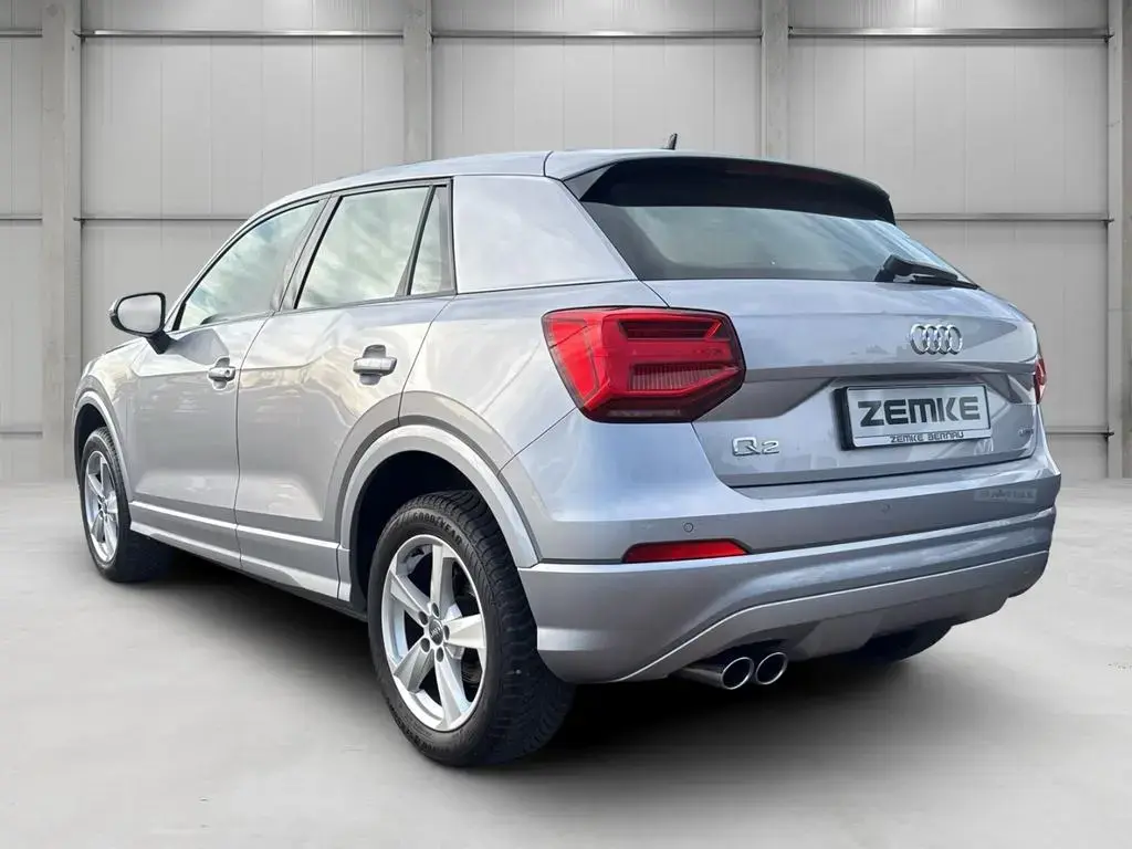 Main__Slider__Photo:Audi Q2 35 TFSI S-tronic sport StandHZG Navi Digitale 10/2020-1