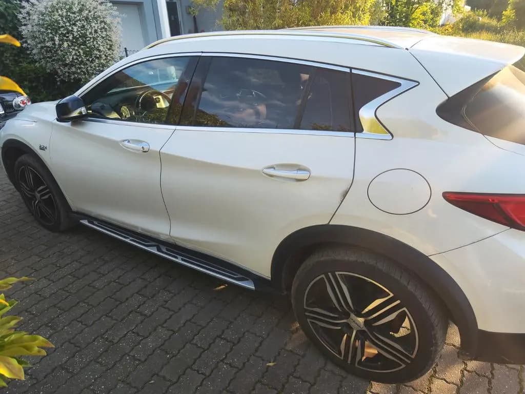 Main__Slider__Photo:Infiniti QX30 2.2d DCT AWD Premium Tech *TOP* 02/2017-0