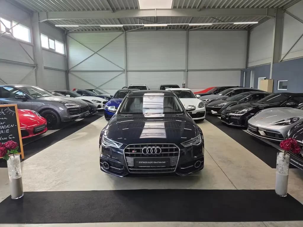 Main__Slider__Photo:Audi S6 Avant 4.0 quattro /AHK/Bose/Rückfahr/*279€ 07/2018-0