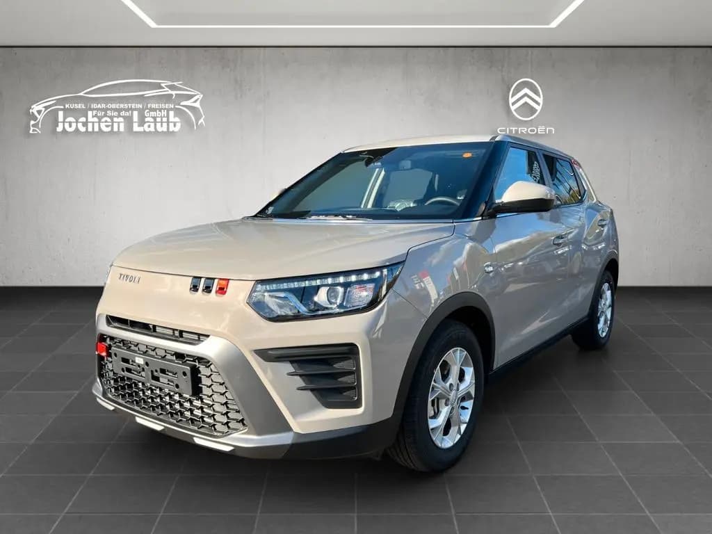Main__Slider__Photo:KGM Tivoli Nomad AT 2WD null-0