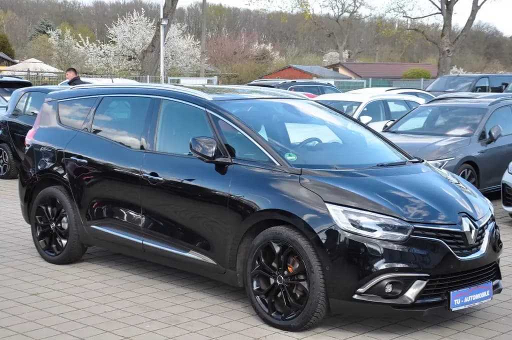 Main__Slider__Photo:Renault Grand Scenic IV Black Edition BOSE-LED-PANO-KAM 11/2019-0