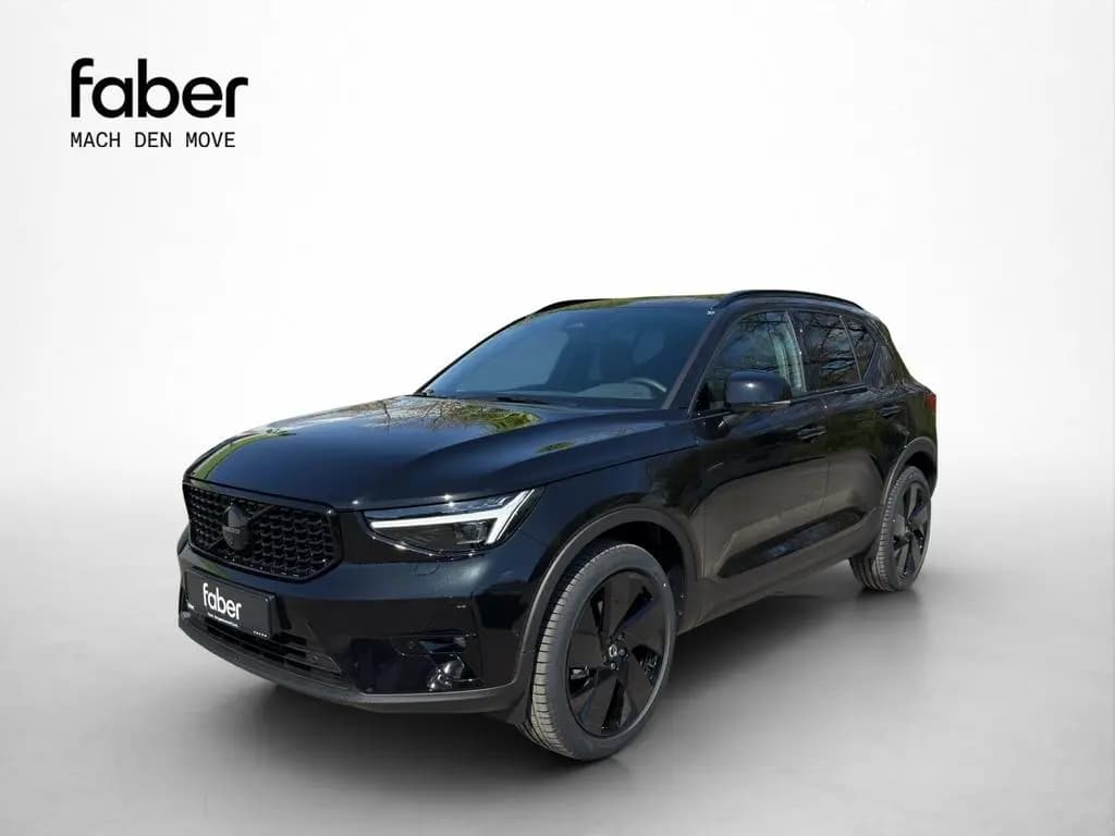 Main__Slider__Photo:Volvo XC40 B3 Plus Black Edition 2WD null-0