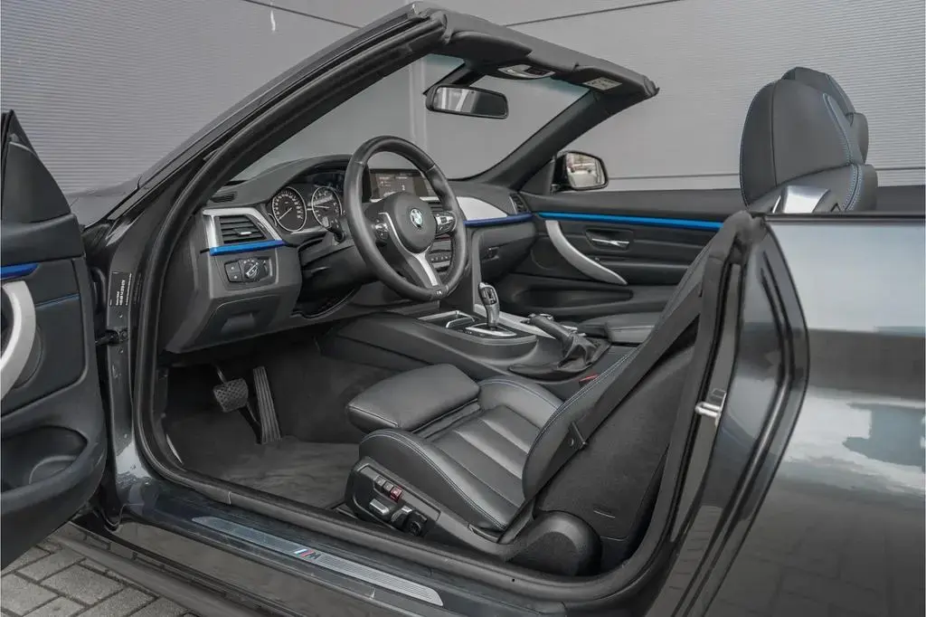 Main__Slider__Photo:BMW 4 Series 440 4-serie Cabrio 440i M-Sport Nekverwarming Cr 01/2018-1