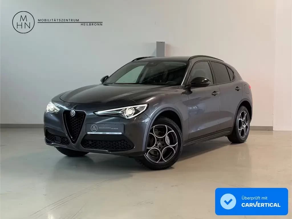 Main__Slider__Photo:Alfa Romeo Stelvio B-Tech Q4 2.HAND*ACC*SPUR*TOTW*KAMERA 06/2019-0