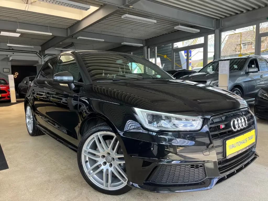 Main__Slider__Photo:Audi S1 Sportback 2.0 TFSI quattro *BI-COLOUR* 12/2017-0