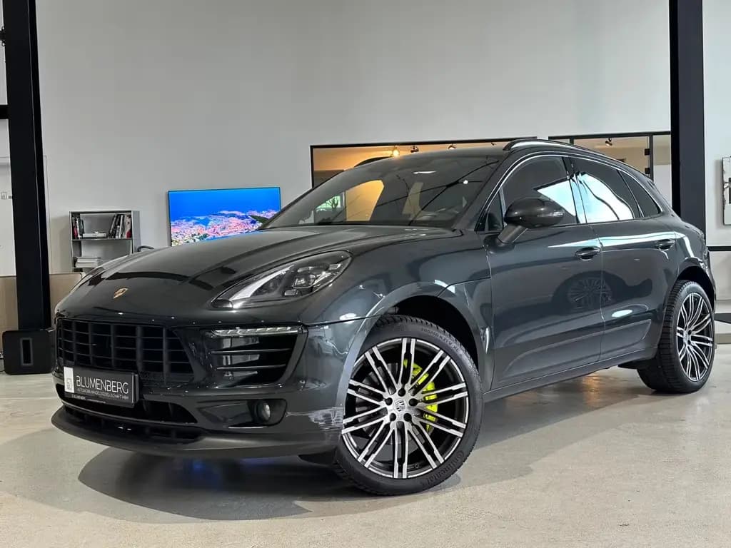 Main__Slider__Photo:Porsche Macan S *Panorama,BOSE,Sport Chrono,AHK,ACC* 04/2018-0