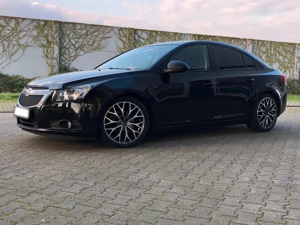Main__Slider__Photo:Chevrolet Cruze 2.0 Diesel 150 PS gepf... 11/2010-0