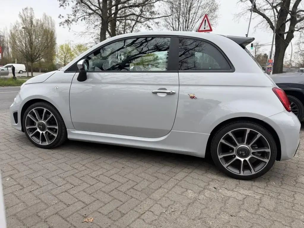 Main__Slider__Photo:Abarth 595 1.4 T-Jet 16V 595 MY22 160 PS Automatik 01/2023-1