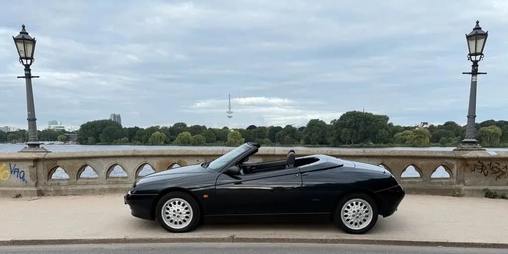 Main__Slider__Photo:Alfa Romeo Spider 3.0 V6 (916), 2.Hand, un... 03/1997-0