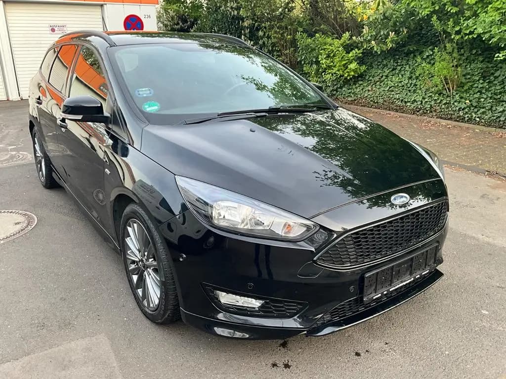 Main__Slider__Photo:Ford Focus Turnier ST-Line Zahnriemen NEU 03/2018-0