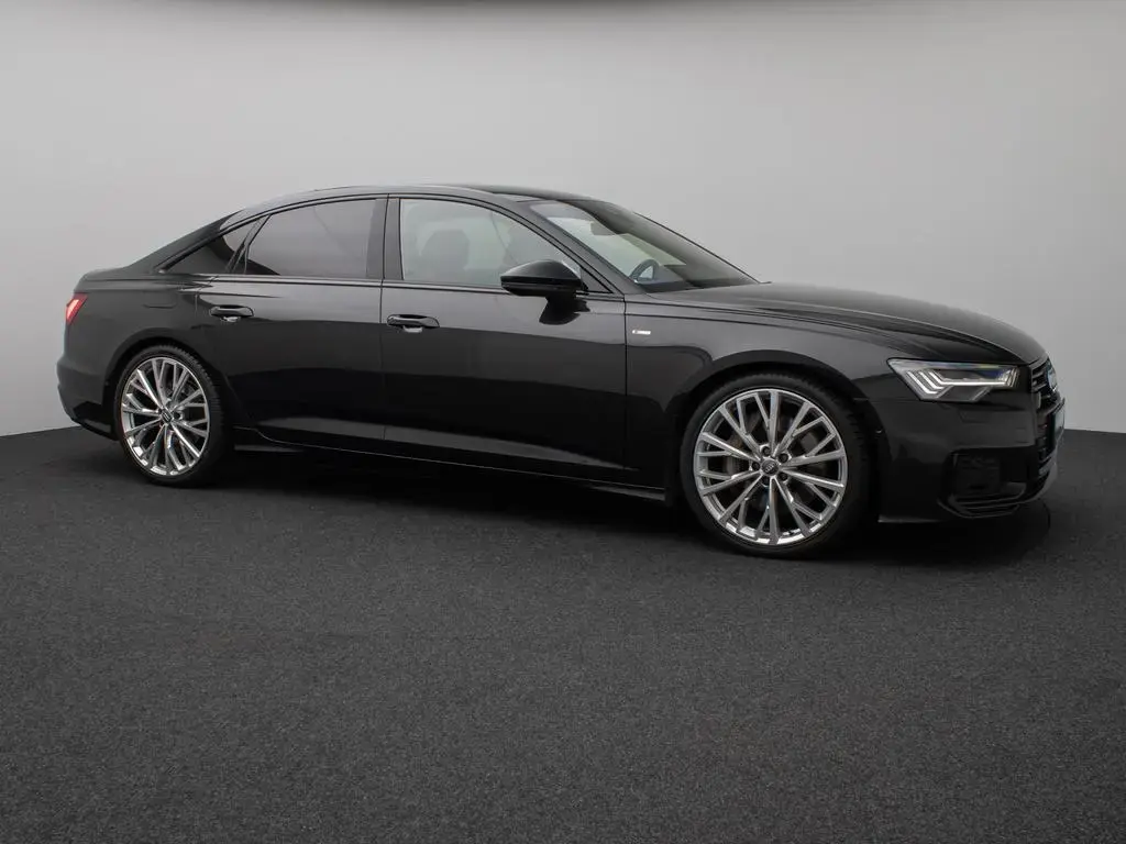 Main__Slider__Photo:Audi A6 Lim. 55 TFSI quattro S-Line + B&O SoftCl HUD 05/2018-1