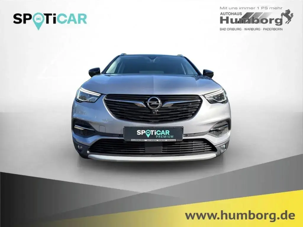 Main__Slider__Photo:Opel Grandland Ultimate Plug-in-Hybrid Navi Soundsyst 01/2020-1
