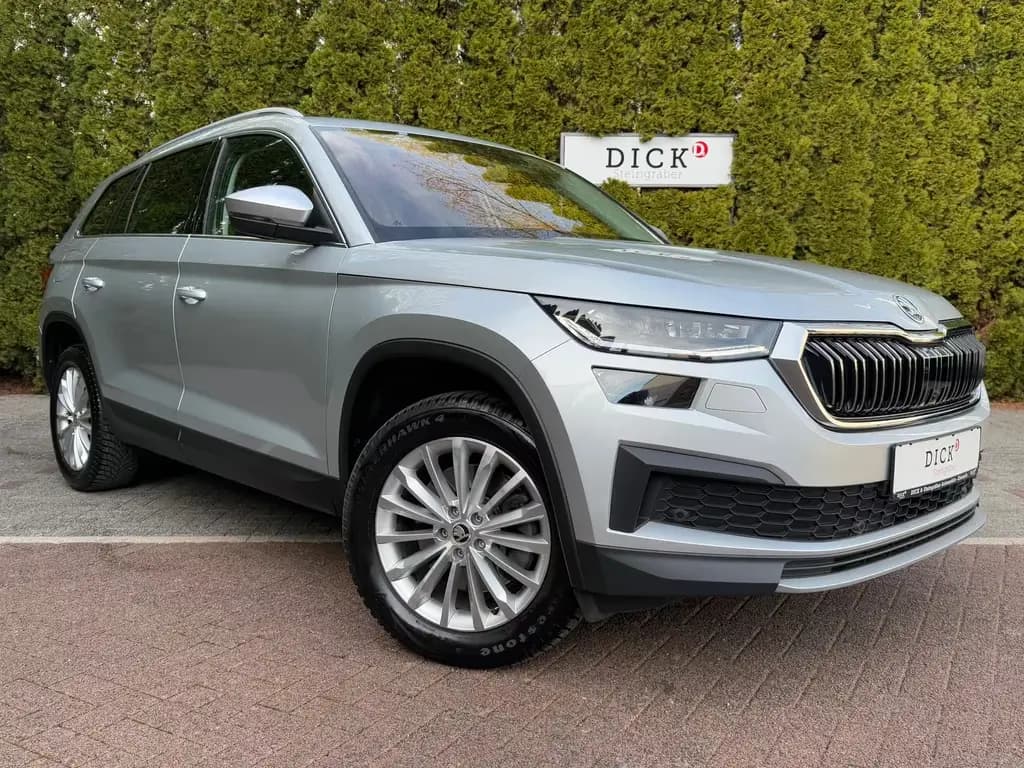 Main__Slider__Photo:Skoda Kodiaq 2.0 TSI DSG 4x4 Style MATRIX+KAM+ACC+VIRT 07/2022-0