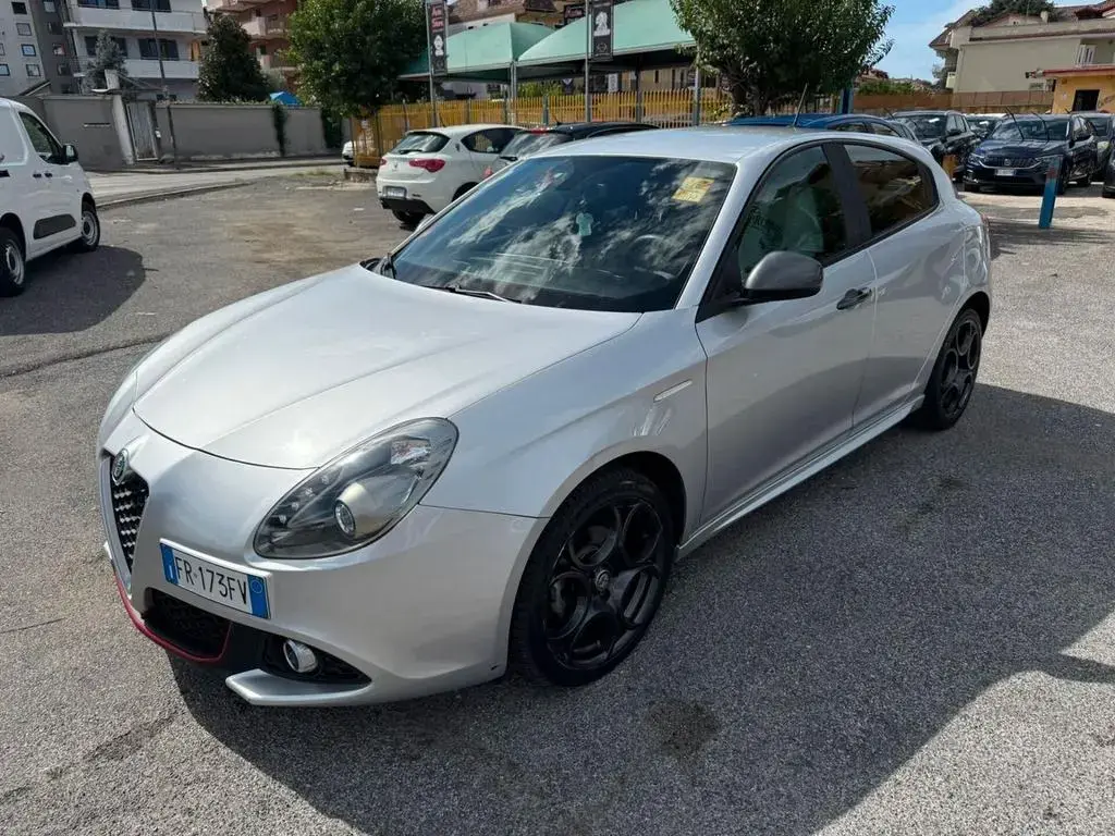 Main__Slider__Photo:Alfa Romeo Giulietta ROMEO GIULIETTA SUPER 1.6JTDm 120CV EURO6B 09/2018-1