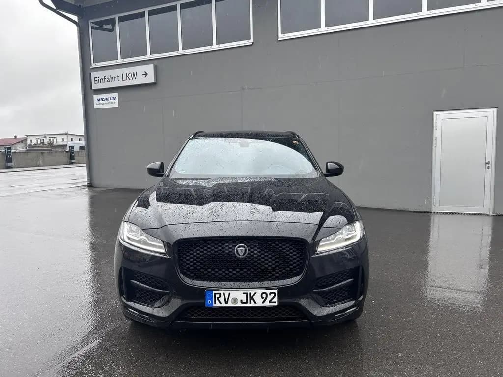 Main__Slider__Photo:Jaguar F-Pace 20d R-Sport AWD NAVI KAM Fahrass LED 20" 07/2020-0