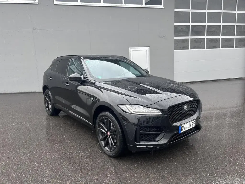 Main__Slider__Photo:Jaguar F-Pace 20d R-Sport AWD NAVI KAM Fahrass LED 20" 07/2020-1