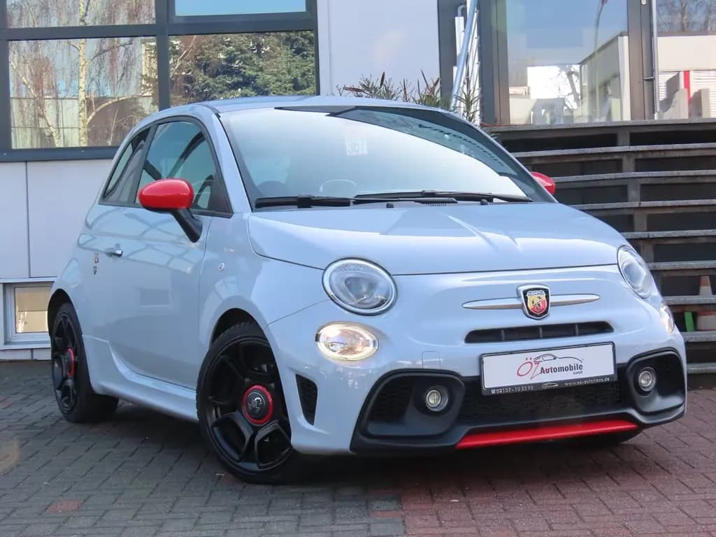 Main__Slider__Photo:Abarth 595 Pista Sportsitze Sport-Abgasanlage Klima 10/2020-0