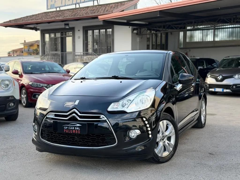 Main__Slider__Photo:DS Automobiles DS3 Ds DS3 3 1.6 VTi 120 So Chic 06/2011-0