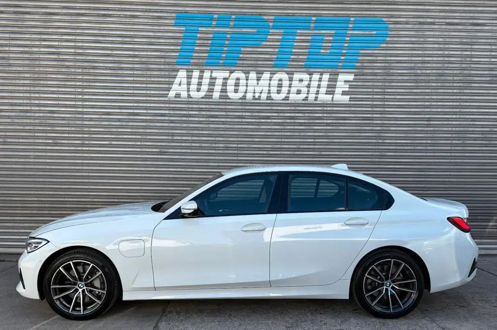 Main__Slider__Photo:BMW 3 Series 330 e xDrive Sport Line*360°KAM*AHK*LED*NAVI* 02/2021-1