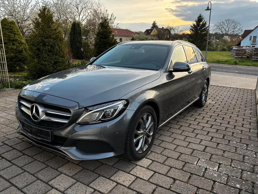 Main__Slider__Photo:Mercedes-Benz C-Class 250 T CGI Avantgarde/LED/SHZ/AHK/Tem/Garantie 02/2017-0