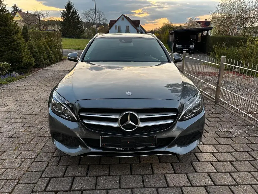 Main__Slider__Photo:Mercedes-Benz C-Class 250 T CGI Avantgarde/LED/SHZ/AHK/Tem/Garantie 02/2017-1