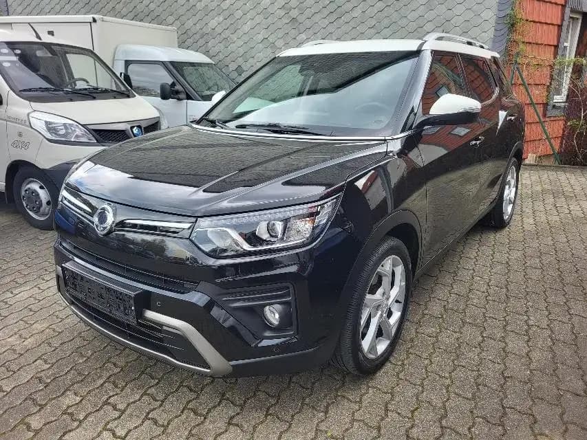 Main__Slider__Photo:Ssangyong Tivoli GRAND 1.5 T-GDI FIZZ AUTOMATIK+WKR+1.HAND 05/2023-0