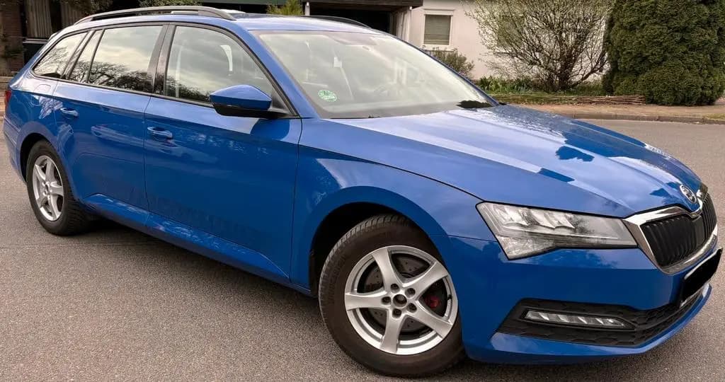 Main__Slider__Photo:Skoda Superb 2.0 TDI SCR ACTIVE Combi ACTIVE 10/2019-0