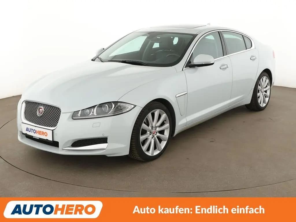Main__Slider__Photo:Jaguar XF 2.2 D Aut*NAVI*XENON*TEMPO*CAM*PDC*SHZ* 08/2015-0