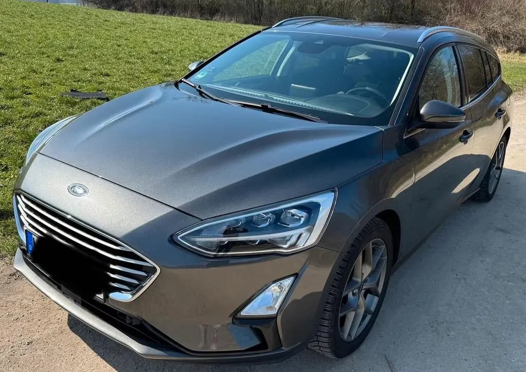 Main__Slider__Photo:Ford Focus Turnier delfingrau 05/2019-0