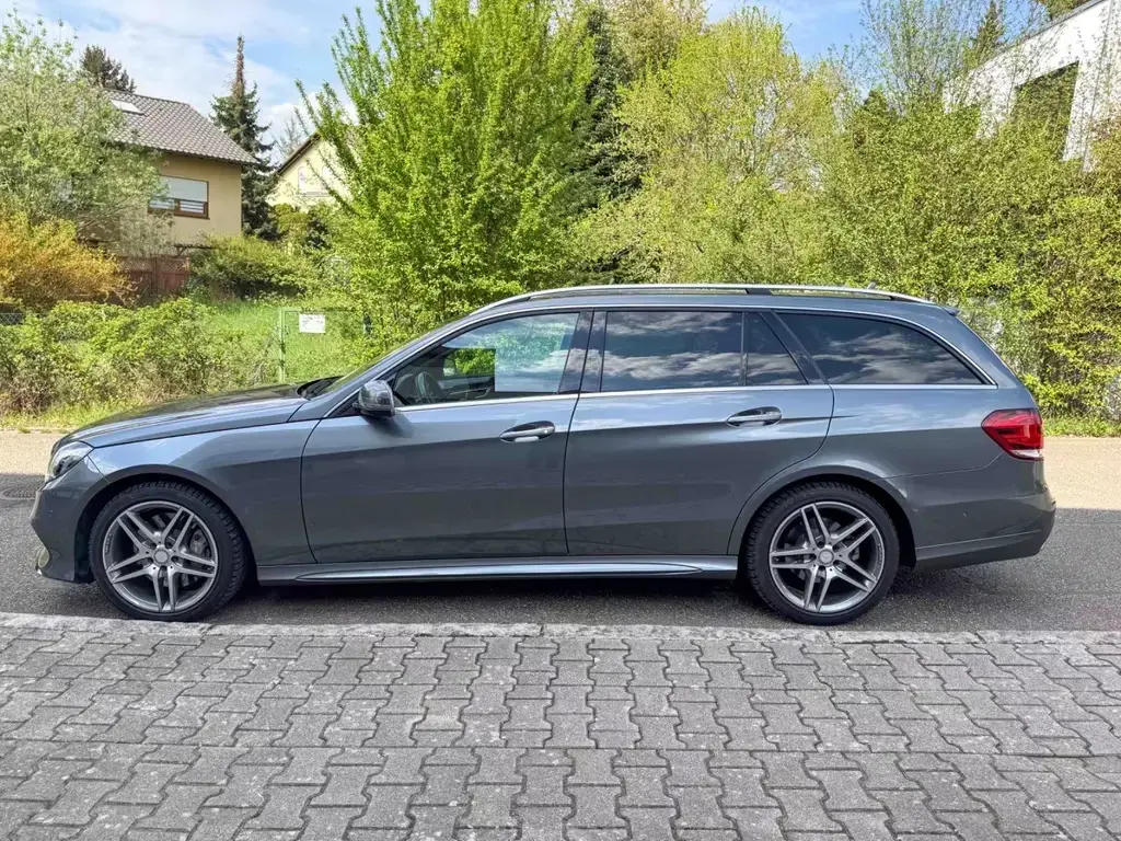 Main__Slider__Photo:Mercedes-Benz E-Class 350 BlueTEC 4MATIC T AVANTGARDE AMG 06/2016-1