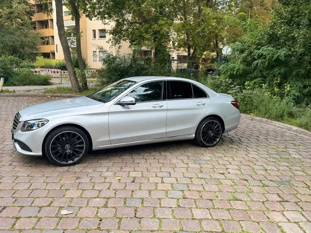 Main__Slider__Photo:Mercedes-Benz C-Class 180 Facelift 02/2019-1
