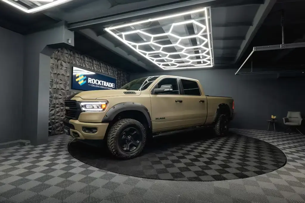 Main__Slider__Photo:Dodge RAM 5.7 V8 HEMI 4x4 PUNISHER LONGBED AxleLock 07/2022-1