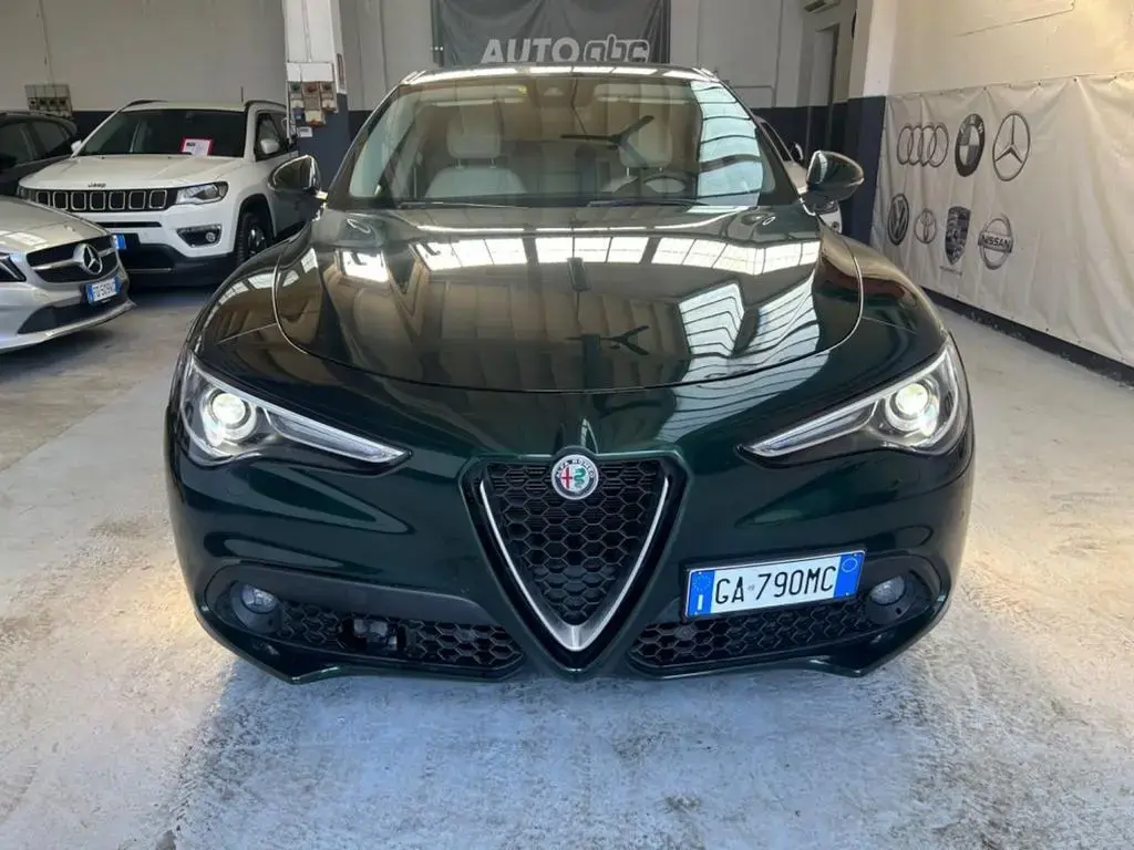 Main__Slider__Photo:Alfa Romeo Stelvio 2.2 Turbodiesel 190 CV AT8 Q4 07/2020-1