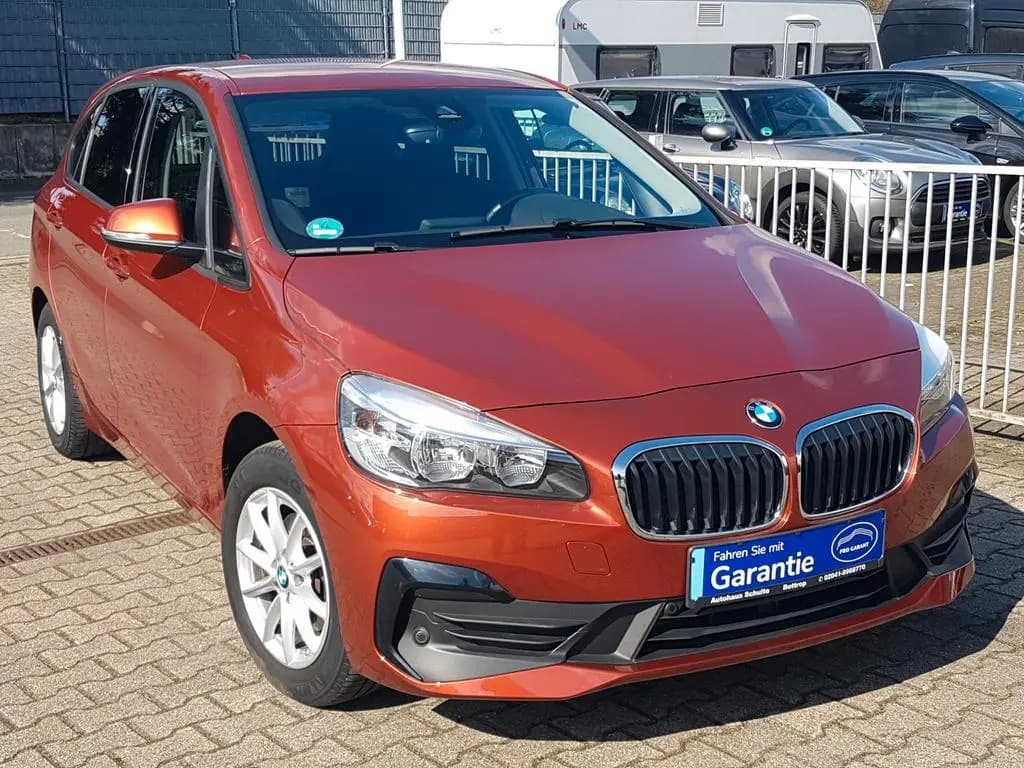 Main__Slider__Photo:BMW 2 Series 218 Active Tourer Advantage Navi Kamera Sitzhzg. 10/2018-0