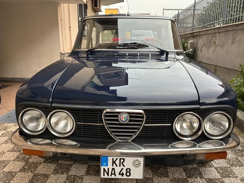 Main__Slider__Photo:Alfa Romeo Giulia 11/1977-0