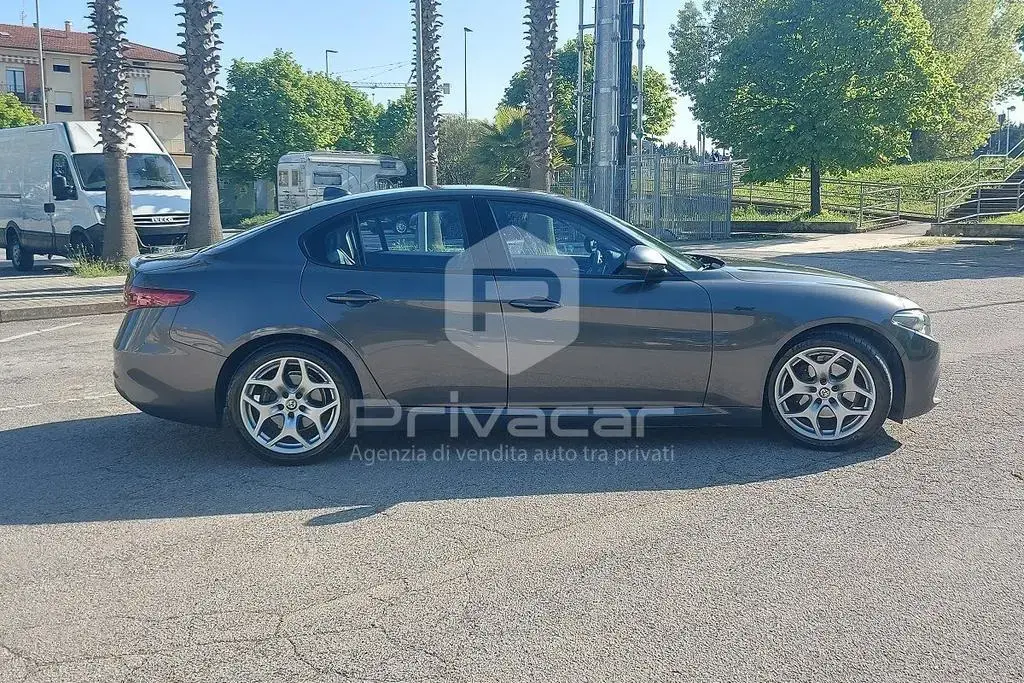 Main__Slider__Photo:Alfa Romeo Giulia ROMEO Giulia 2.2 Turbodiesel 160 CV AT8 Spr 02/2021-1