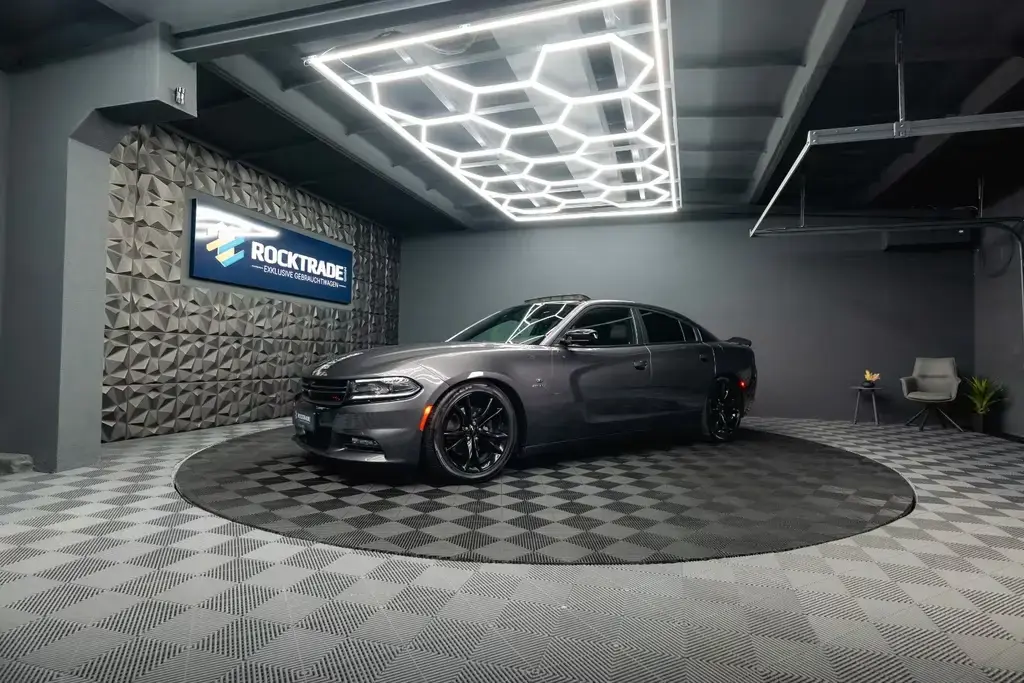 Main__Slider__Photo:Dodge Charger 5.7 V8 HEMI R/T+ Full Options *ACC*LED* 07/2015-1