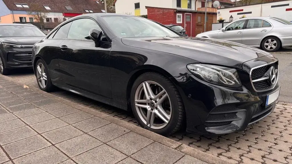 Main__Slider__Photo:Mercedes-Benz E-Class Benz E Coupe 200 04/2019-1