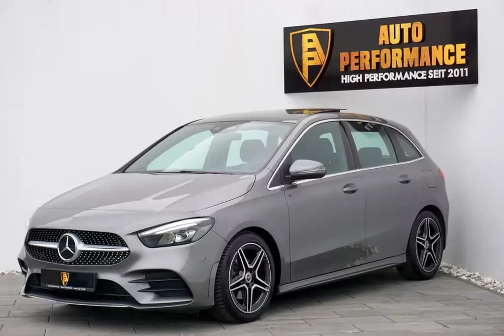 Main__Slider__Photo:Mercedes-Benz B-Class 200 *7G|3xAMG-Line|PANO|Distronic|MBUX|Kamera 02/2019-0