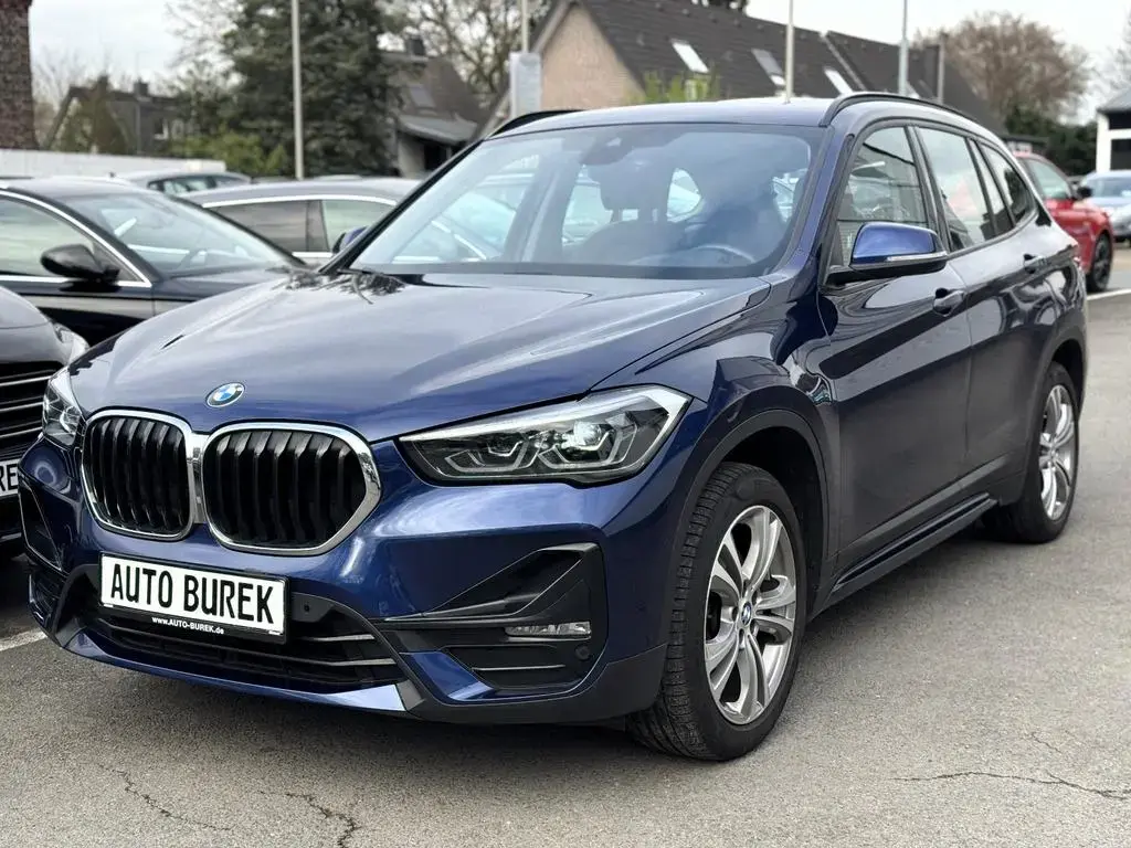 Main__Slider__Photo:BMW X1 xDrive18d Sport Line Navi LED Leder AHK HiFi 07/2019-1