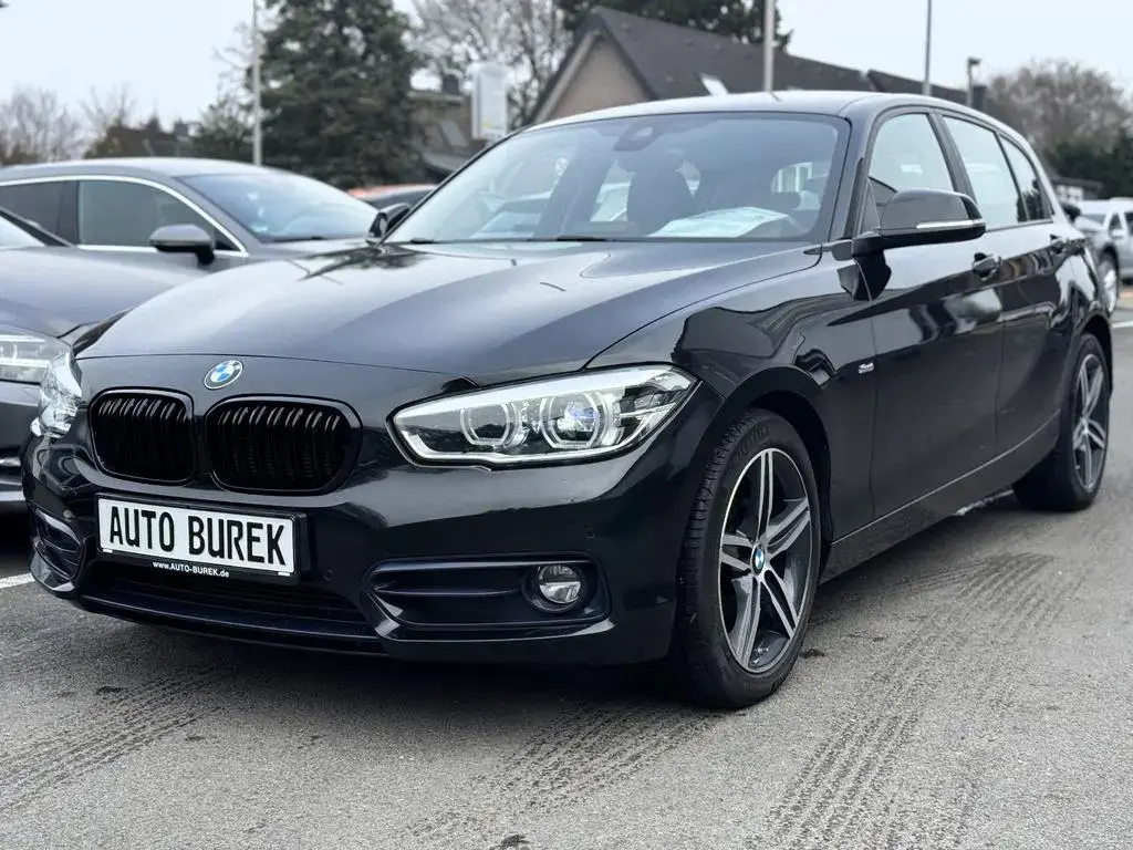 Main__Slider__Photo:BMW 1 Series 118i 5trg Sport Line Navi Leder LED PDC MFL Shz 08/2017-1