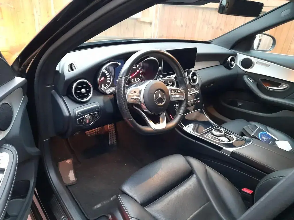Main__Slider__Photo:Mercedes-Benz C-Class 180 T Autom. - Facelift AMG LINE 03/2019-1