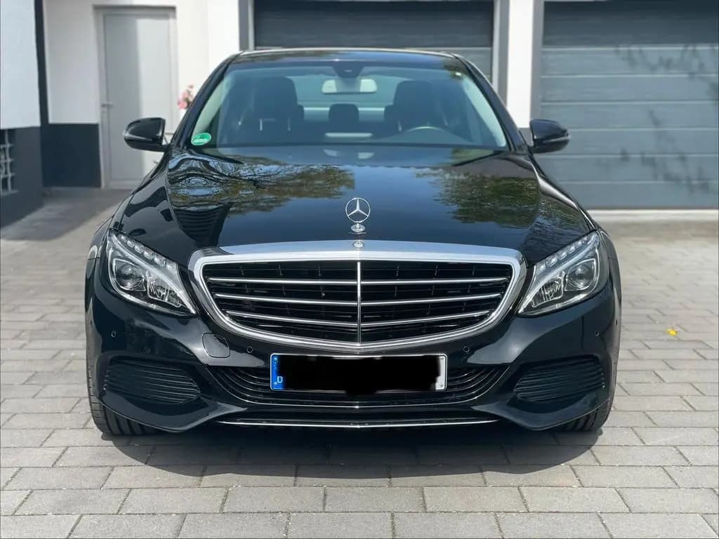 Main__Slider__Photo:Mercedes-Benz C-Class 200 Exclusiv Edition 04/2016-0