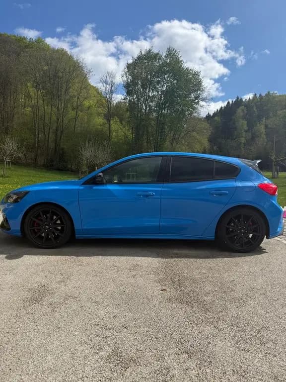 Main__Slider__Photo:Ford Focus 2,3 EcoBoost ST Edition |RECARDO| B&O 04/2022-0