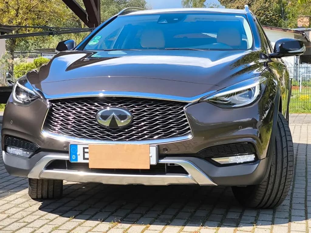 Main__Slider__Photo:Infiniti QX30 2.2d DCT AWD Premium Pano 360° AHK 01/2016-0