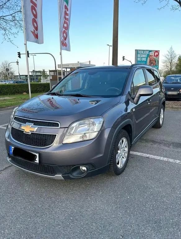 Main__Slider__Photo:Chevrolet Orlando 1.8 LS+ MT LS+ 09/2012-0