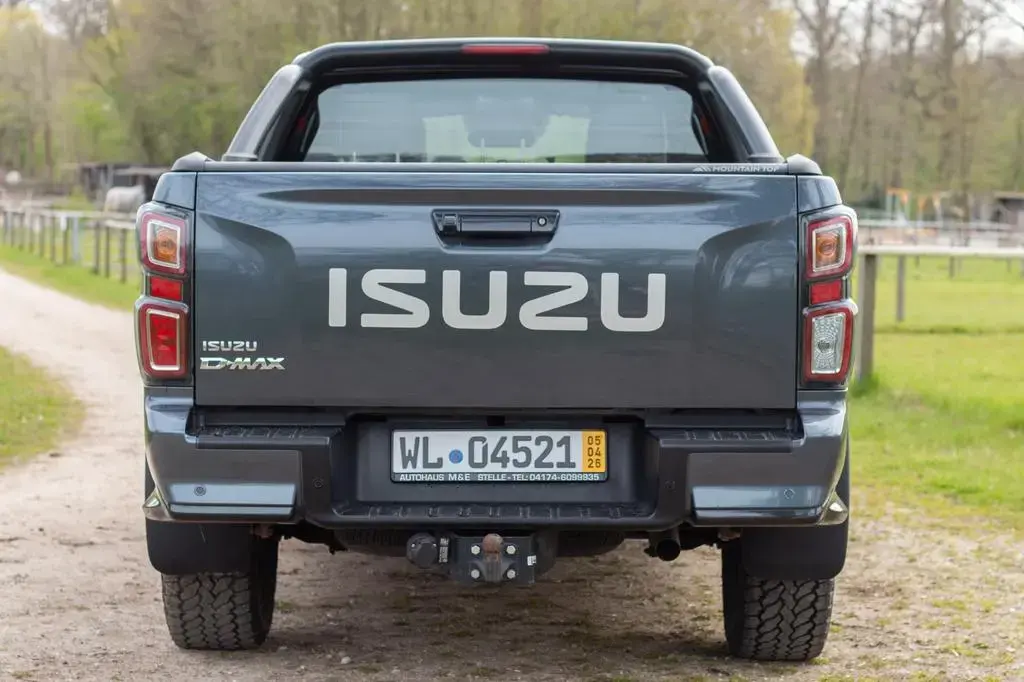 Main__Slider__Photo:Isuzu D-Max | Double Cab | LSE | 4WD | Diff.Sperre 11/2024-1