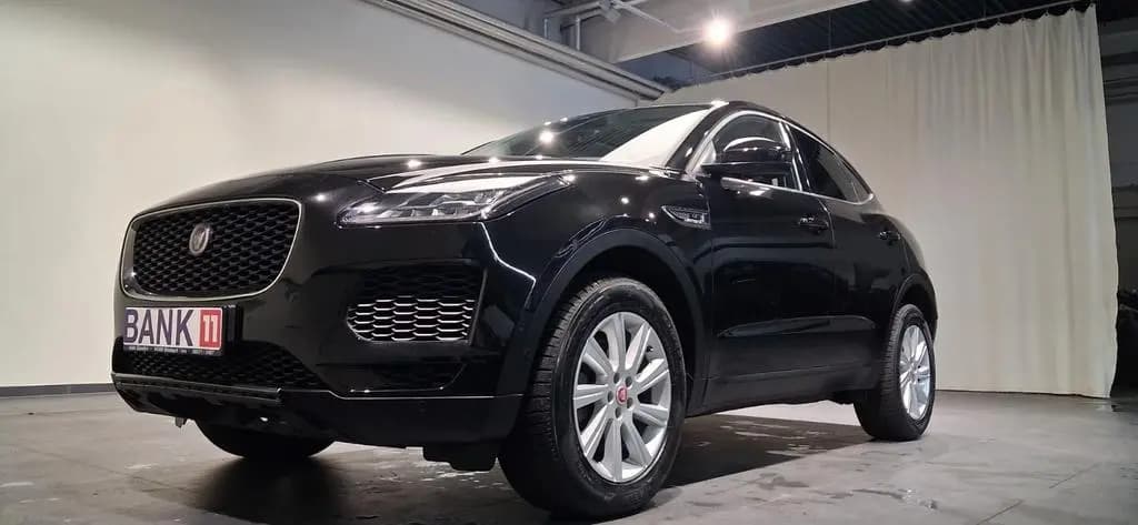 Main__Slider__Photo:Jaguar E-Pace E-PACE Basis AWD 04/2018-0