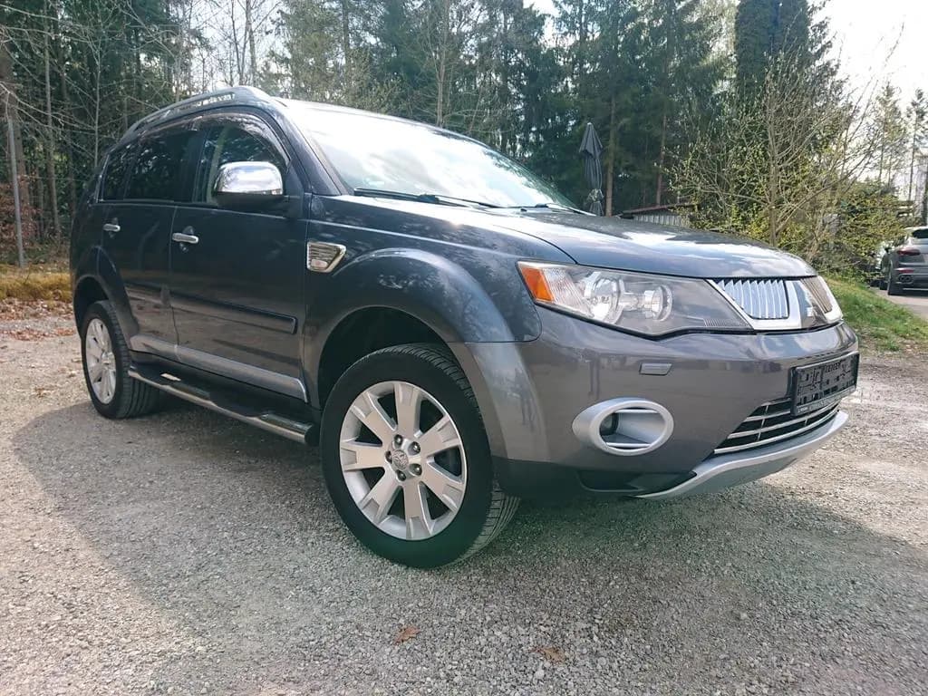 Main__Slider__Photo:Mitsubishi Outlander 7Sitzer Vollausstattung TÜV bis 07.27 03/2008-0